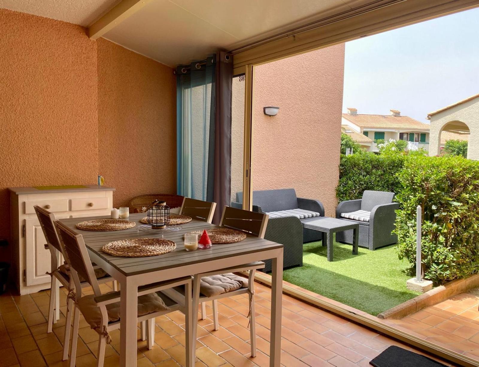 Superbe Appartement T2 En Residence Avec Piscine Saint-Cyprien  Exterior foto